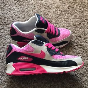 Nike air max shoes